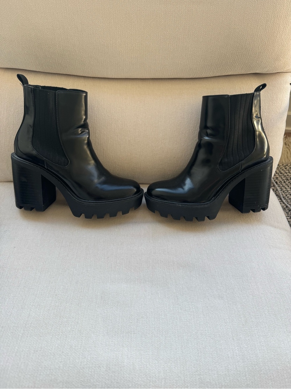 Zara Chunky Platform Boot Size 38/8